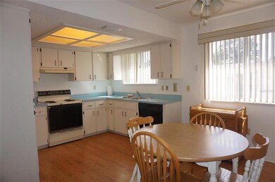 Eat in kitchen