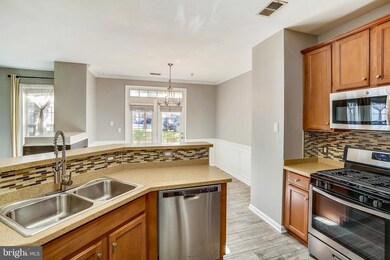 14583 Kylewood Way, Gainesville, VA 20155 - photo 6