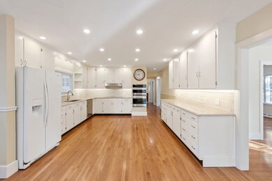 107 Locust St, Danvers, MA 01923 - photo 6