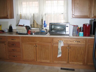 95 W Hollis St, Nashua, NH 03060 - photo 5