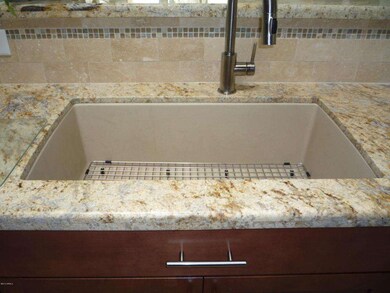 Custom Sink - 6617 W Cavedale Dr