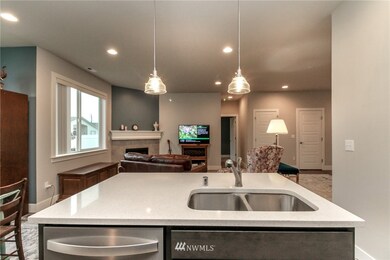 405 Oak St SW, Orting, WA 98360 - photo 3