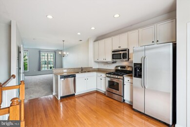 15610 John Diskin Cir, Woodbridge, VA 22191 - photo 2