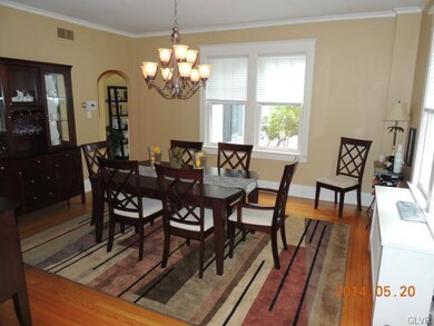 631 W Burke St, Easton, PA 18042 - photo 3