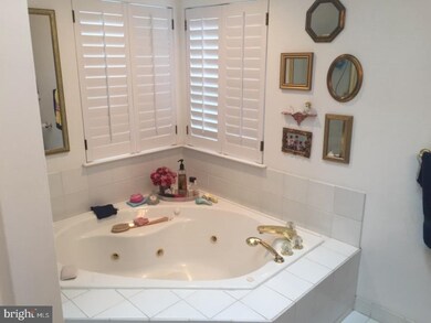 622 Nicole Dr, Southampton, PA 18966 - photo 7