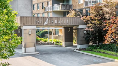 Pinnacle 9G Front