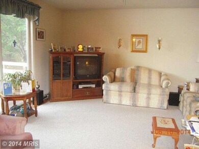 526 Harrison Cir, Locust Grove, VA 22508 - photo 2