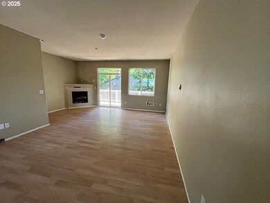 19903 SW Poplarwood Place unit 10, Tualatin, OR 97062 - photo 4