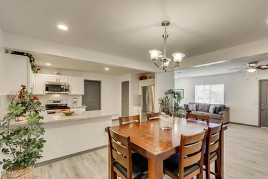 2134 E Palm Ln, Phoenix, AZ 85006 - photo 6