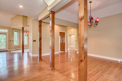 137 Ashwood Dr (7)