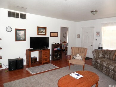705 F St, Sparks, NV 89431 - photo 4