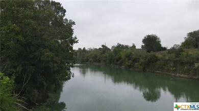 2202 River Rd, San Marcos, TX 78666 - photo 2