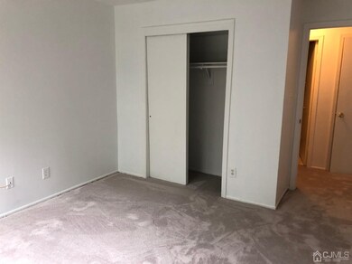 B Powderhorn Ct, Woodbridge Proper, NJ 07095 - photo 3