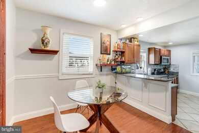 7708 Frederick Rd, Hyattsville, MD 20784 - photo 5