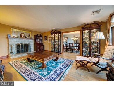 540 Temperance Ln, Warminster, PA 18974 - photo 3