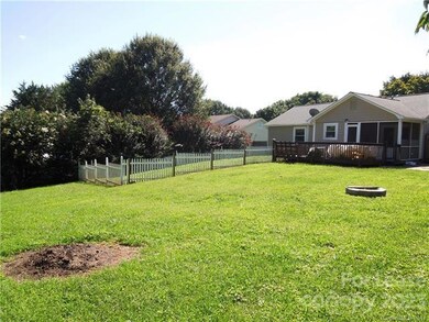 610 Pebblestone Ct, Statesville, NC 28625 - photo 7