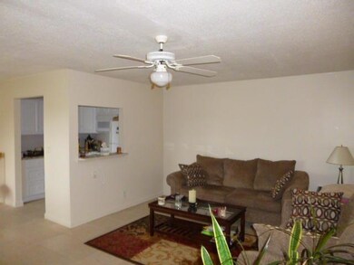56 Coventry C, West Palm Beach, FL 33417 - photo 2