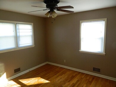 7215 Edgewood Blvd, Shawnee, KS 66203 - photo 7