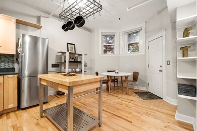 60 Queensberry St unit A, Boston, MA 02215 - photo 5