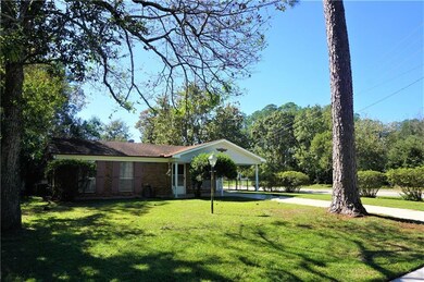 Notice - Large Corner Lot!