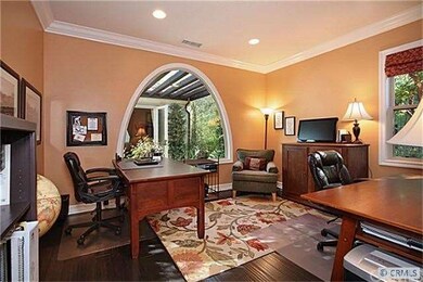 Large Main Floor Office/Den with Crown Molding-Rec