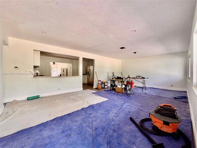 112 Milton St unit 114, Lantana, FL 33462 - photo 2