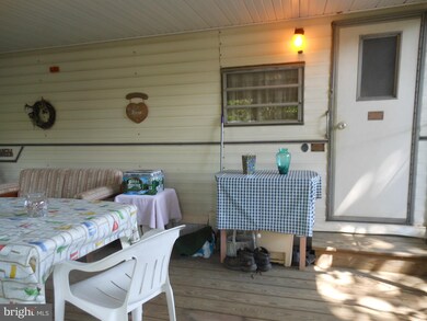 301 302 Mocanaqua Ln unit GLEN 3, 1, Cecilton, MD 21919 - photo 2