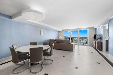 Bayshore Towers unit 904, Fort Lauderdale, FL 33304 - photo 4