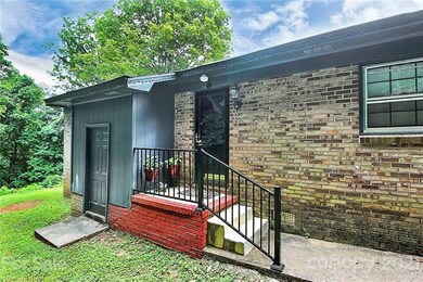 599 Stateline Rd, Clover, SC 29710 - photo 5