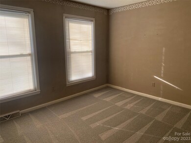 410 Sullivan Rd, Statesville, NC 28677 - photo 5