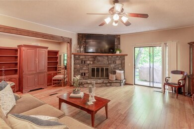 40 Grisham Dr, Bella Vista, AR 72715 - photo 4