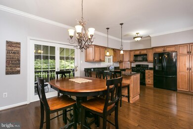 11857 Sherbourne Dr, Lutherville Timonium, MD 21093 - photo 4