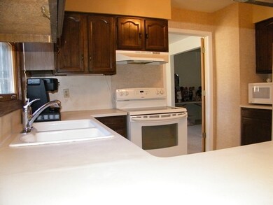 58391 Hilly Ln, Elkhart, IN 46517 - photo 7