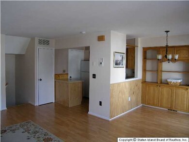 44 Vogel Loop, Staten Island, NY 10314 - photo 4