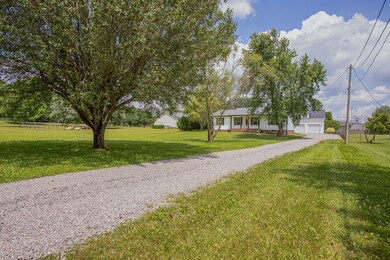 1685 Richardson Rd, Lewisburg, TN 37091 - photo 4