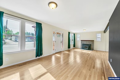 1425 17th St NE, Salem, OR 97301 - photo 3