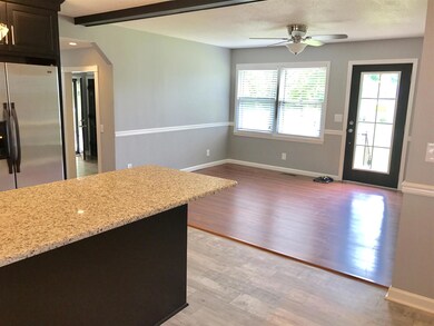 1309 Mockingbird Dr, Shelbyville, TN 37160 - photo 4