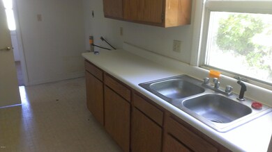 4784 Ridge Kitchen 2
