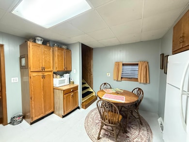 809 Young St, Sault Sainte Marie, MI 49783 - photo 7