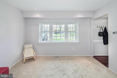 13202 Memory Ln, Fairfax, VA 22033 - photo 3