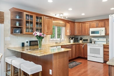 66 Stonehedge Rd, Franklin, MA 02038 - photo 7