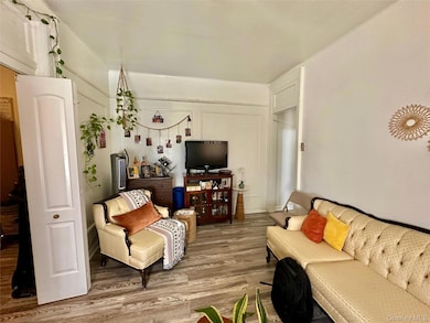 543 W 160th St unit 5D, New York, NY 10032 - photo 2