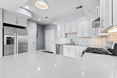 37 P St unit 3, Boston, MA 02127 - photo 7