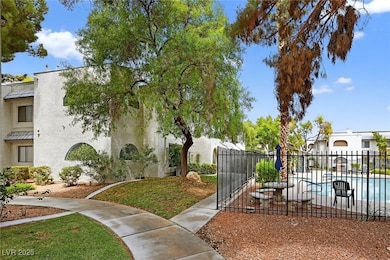 1410 Santa Margarita St unit G, Las Vegas, NV 89146 - photo 3