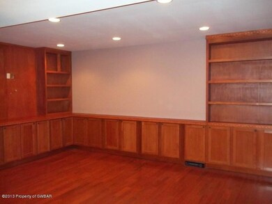 77 Yolanda Dr, Shavertown, PA 18708 - photo 6