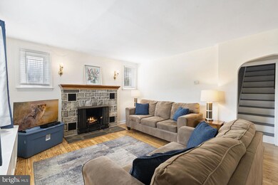 1202 Matsonford Rd unit 11, Conshohocken, PA 19428 - photo 6