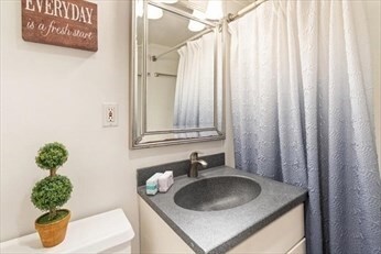 Hawthorne Place Condominium unit 5K, Boston, MA 02114 - photo 4