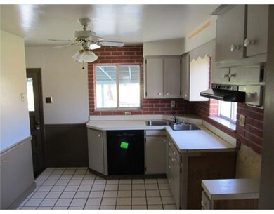 246 Skyview Dr, Canonsburg, PA 15317 - photo 5