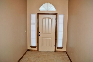 7049 Cherokee Crossing W, Warr Acres, OK 73132 - photo 3