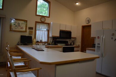 802 Whipple Tree Ct W, Lords Valley, PA 18428 - photo 7